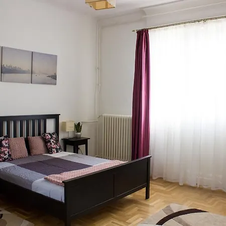 At Parliament * Budapesta