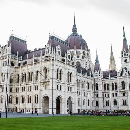 At Parliament * Budapeste