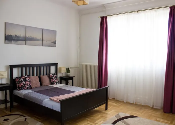 At Parliament * Budapesta