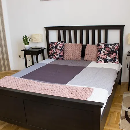 At Parliament Διαμέρισμα *