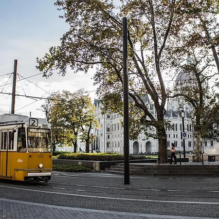 At Parliament Apartman Budapest
